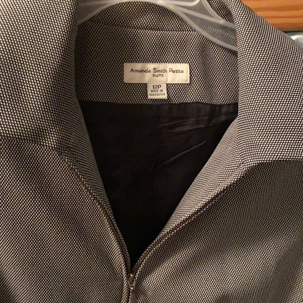 Grey suit jacket - Picture 2 of 2